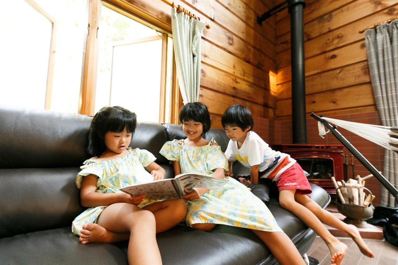 ログハウスせせらぎ Tsuru Экстерьер фото